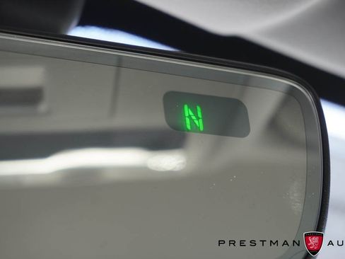 Used 2018 Lexus IS 300 AWD image 32