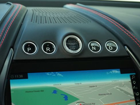 Used 2021 Aston Martin DBX AWD/4WD image 15