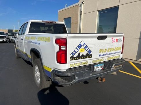Used 2021 Chevrolet Silverado 2500 LTZ w/ LTZ Plus Package AWD/4WD image 3