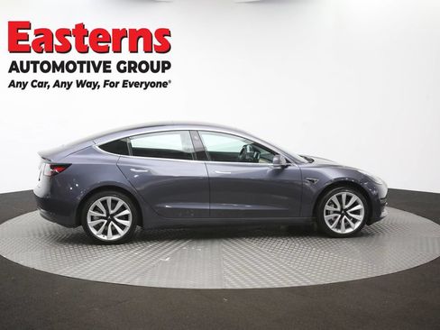 Used 2018 Tesla Model 3 Mid Range RWD image 39