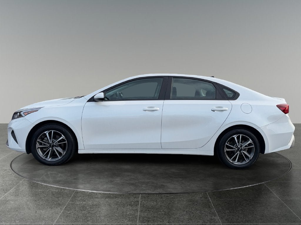 Used 2023 Kia Forte LXS FWD image 6