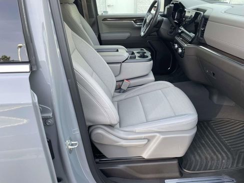 Used 2024 GMC Sierra 1500 SLE image 46