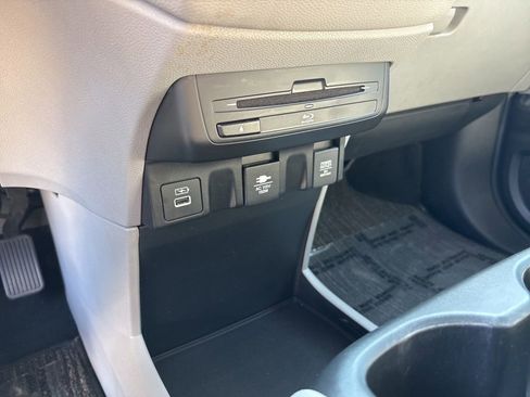 Used 2023 Honda Odyssey Touring image 24
