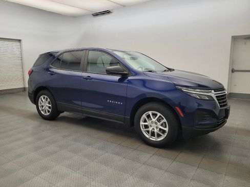 Used 2022 Chevrolet Equinox LS w/ LS Convenience Package image 11