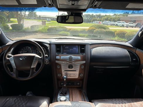 Used 2016 INFINITI QX80 Limited AWD/4WD image 8