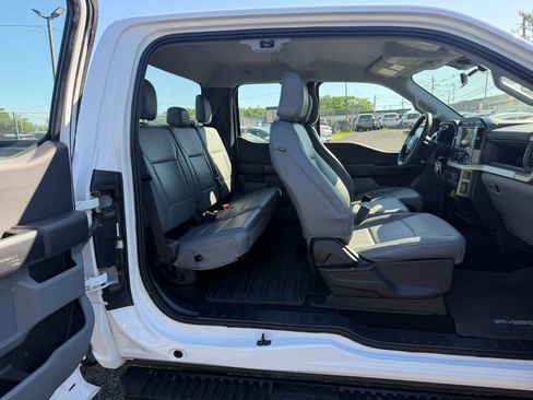 Used 2022 Ford F150 XL w/ Equipment Group 101A High AWD/4WD image 28