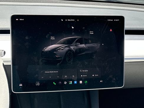 Used 2023 Tesla Model Y Performance AWD/4WD image 15