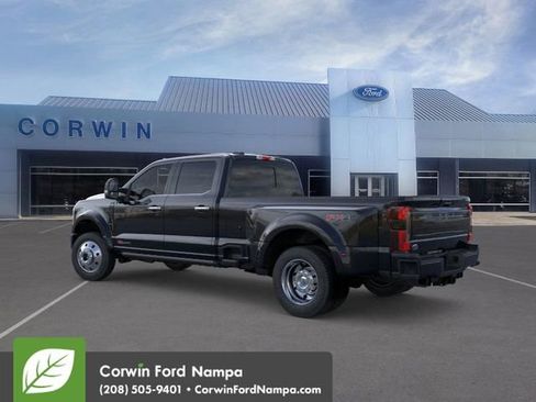 New 2026 Ford F450 Platinum w/ FX4 Off-Road Package image 5