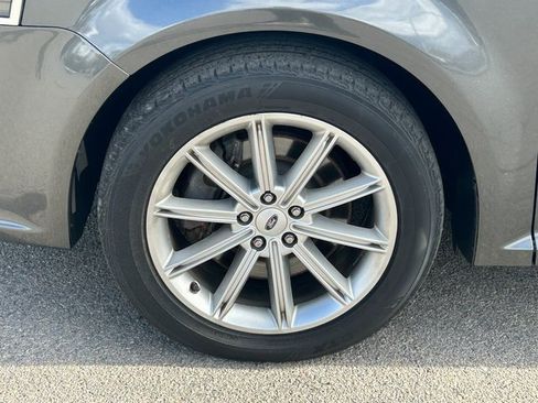 Used 2019 Ford Flex Limited image 12