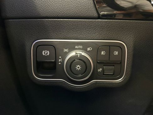 Certified 2025 Mercedes-Benz GLA 250 250 image 25