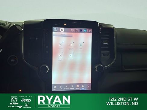 New 2026 RAM 2500 Laramie AWD/4WD image 24