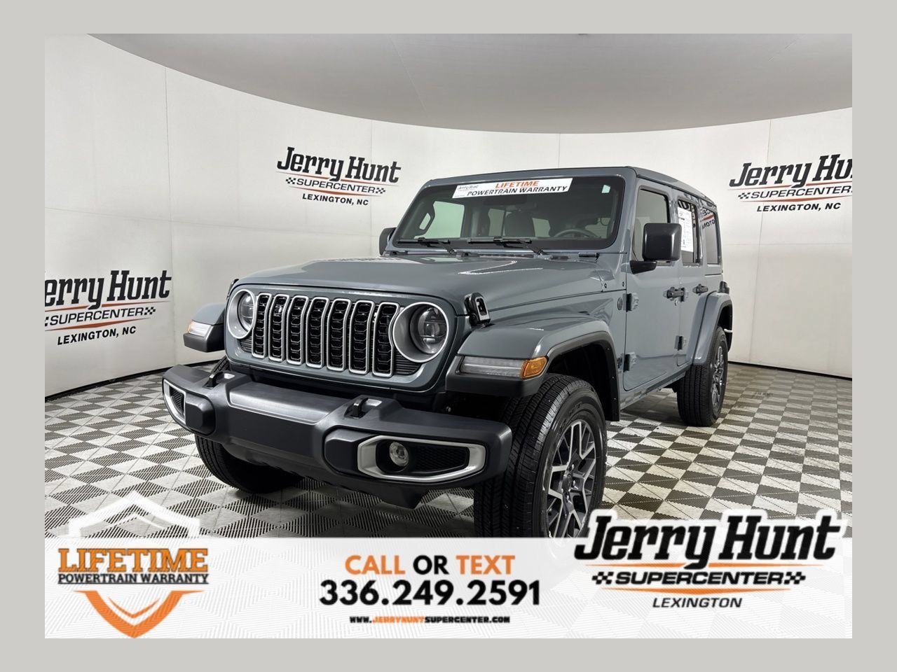 Used 2026 Jeep Wrangler Unlimited Sahara AWD/4WD image 1