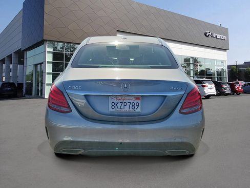 Used 2015 Mercedes-Benz C 300 4MATIC Sedan image 4