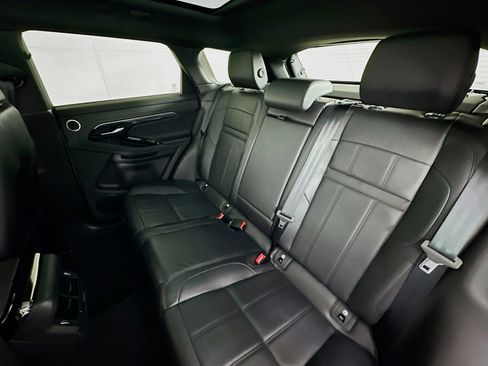 Used 2022 Land Rover Range Rover Evoque R-Dynamic S image 23