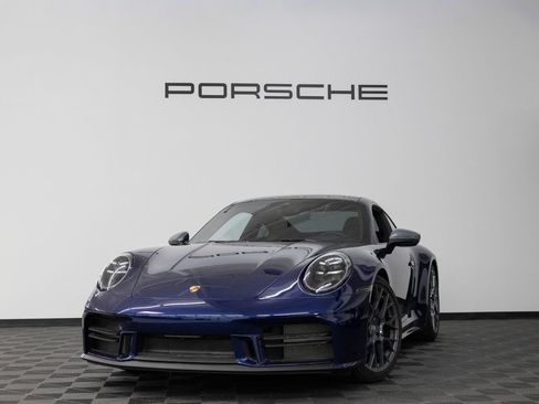 Used 2025 Porsche 911 Carrera T RWD image 1