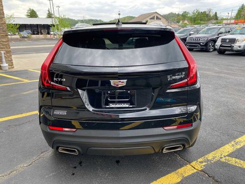 Used 2023 Cadillac XT4 Luxury w/ Cold Weather Package FWD image 13
