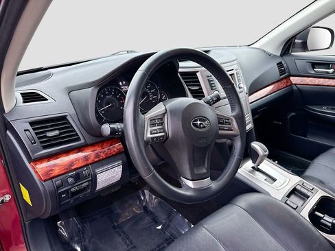 Used 2012 Subaru Outback 2.5i Limited w/ Moonroof Pkg AWD/4WD image 9