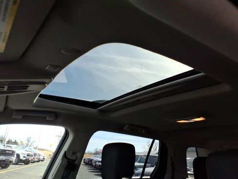 Used 2017 GMC Terrain SLE w/ Driver Alert Package I image 9