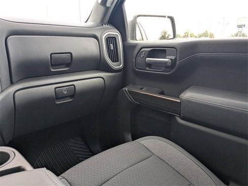 Used 2021 Chevrolet Silverado 1500 LT image 17