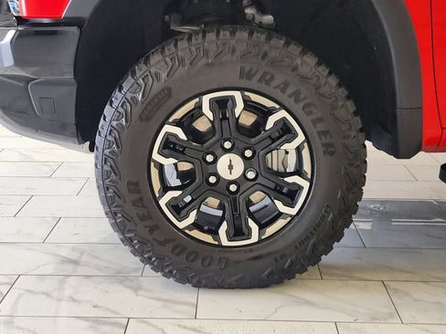 Used 2026 Chevrolet Silverado 1500 ZR2 AWD/4WD image 10