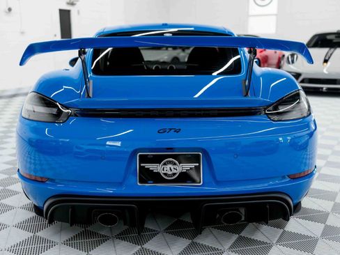 Used 2022 Porsche 718 Cayman GT4 image 10