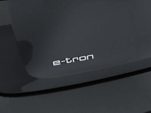 Used 2019 Audi e-tron Prestige AWD/4WD image 20