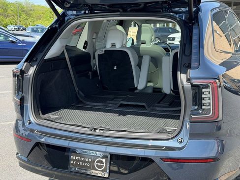 Used 2025 Volvo EX90 Ultra AWD/4WD image 20