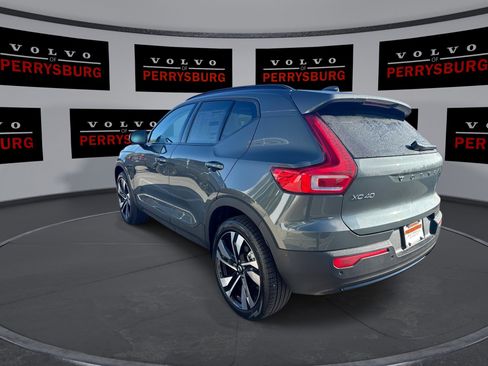 New 2026 Volvo XC40 B5 Ultra w/ Climate Package image 6