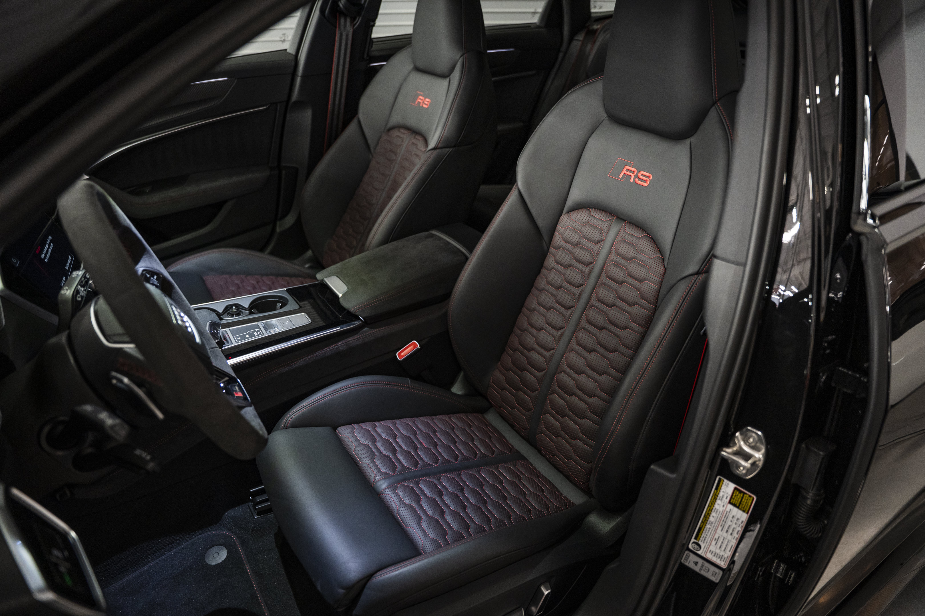 Used 2025 Audi RS 6 performance AWD/4WD image 26