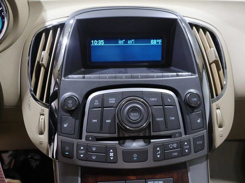Used 2011 Buick LaCrosse CXL FWD image 6