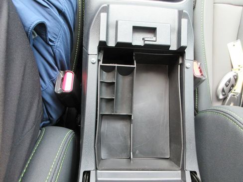 Used 2025 Subaru Outback Onyx Edition AWD/4WD image 28