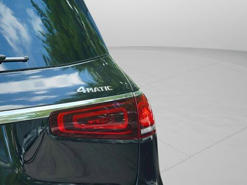 Used 2022 Mercedes-Benz GLS 450 4MATIC image 31