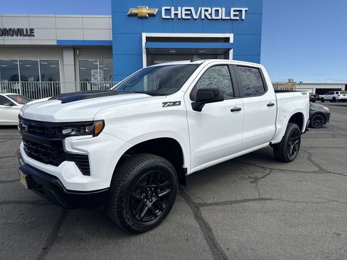 New 2026 Chevrolet Silverado 1500 LT Trail Boss w/ Convenience Package II AWD/4WD image 1