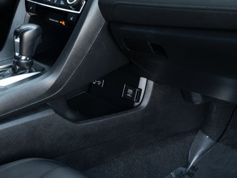 Used 2020 Honda Civic EX image 41