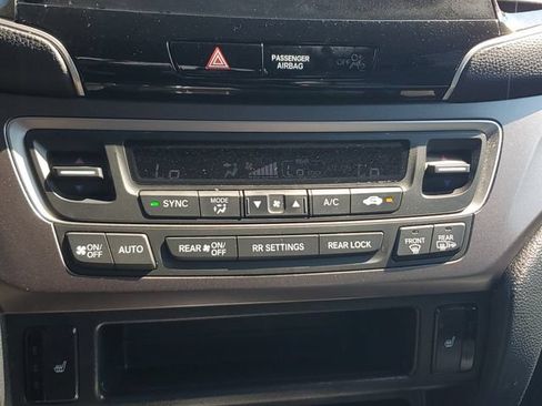 Used 2021 Honda Pilot Special Edition image 31
