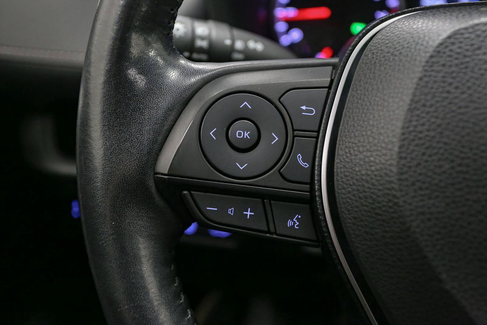 Used 2019 Toyota RAV4 XLE Premium w/ Cold Weather Package AWD/4WD image 34