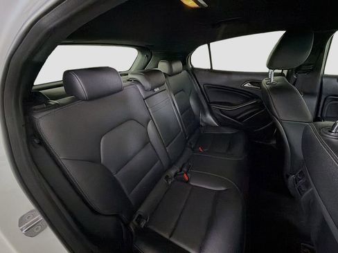 Used 2019 Mercedes-Benz GLA 250 image 23