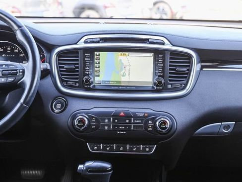 Used 2017 Kia Sorento SX AWD/4WD image 14