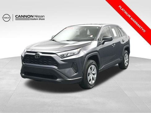 Used 2022 Toyota RAV4 LE image 1
