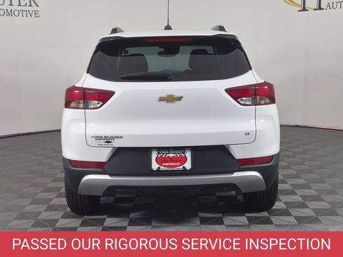 Certified 2023 Chevrolet TrailBlazer LT w/ Convenience Package FWD image 6