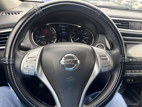 Used 2016 Nissan Rogue SV AWD/4WD image 21
