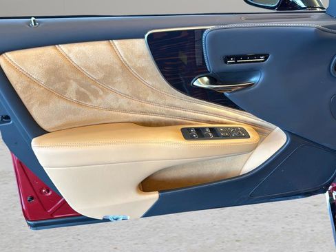 Certified 2025 Lexus LS 500 AWD w/ Luxury Package image 10