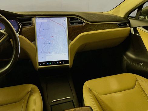 Used 2016 Tesla Model S 70 RWD image 27
