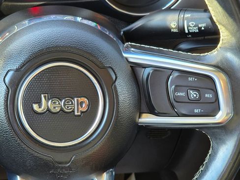 Used 2020 Jeep Gladiator Sport w/ Quick Order Package 24S image 15