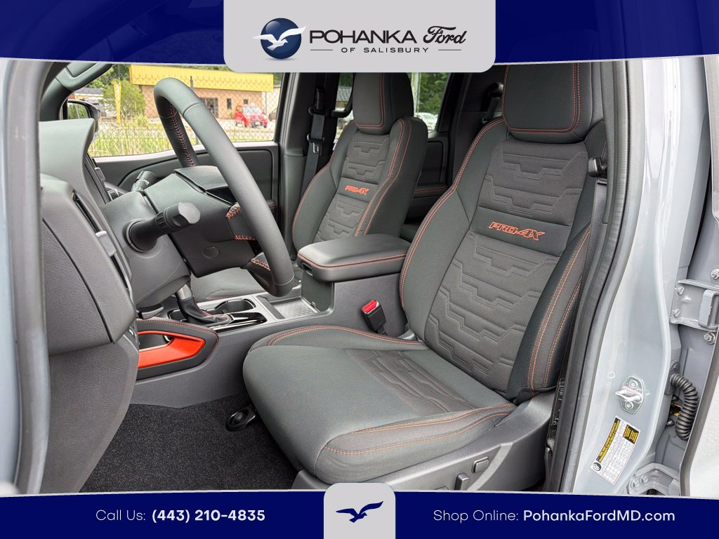 Used 2025 Nissan Frontier PRO-4X AWD/4WD image 19