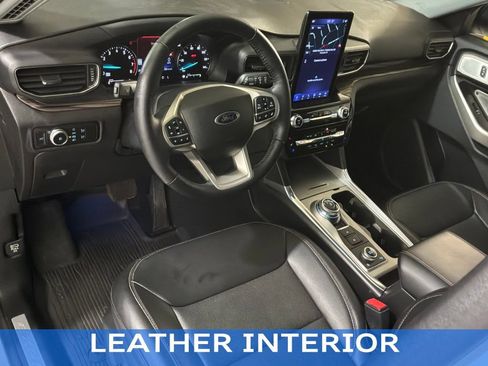 Used 2023 Ford Explorer Limited w/ Limited Technology Package AWD/4WD image 17