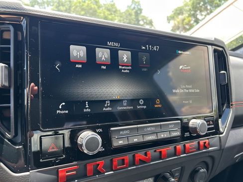 Certified 2025 Nissan Frontier PRO-4X AWD/4WD image 36