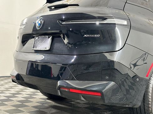 Used 2023 BMW iX xDrive50 w/ Premium Package image 26