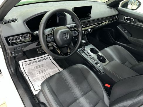 Used 2023 Honda Civic Sport image 16