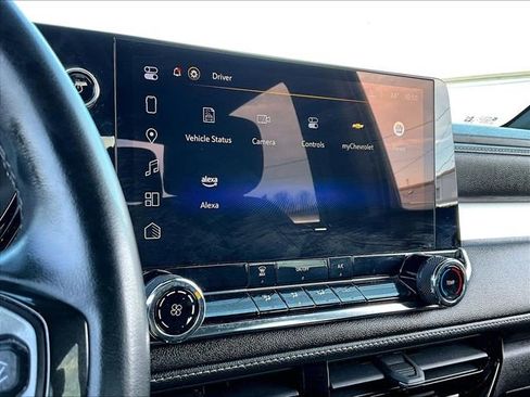 Used 2023 Chevrolet Colorado LT image 19